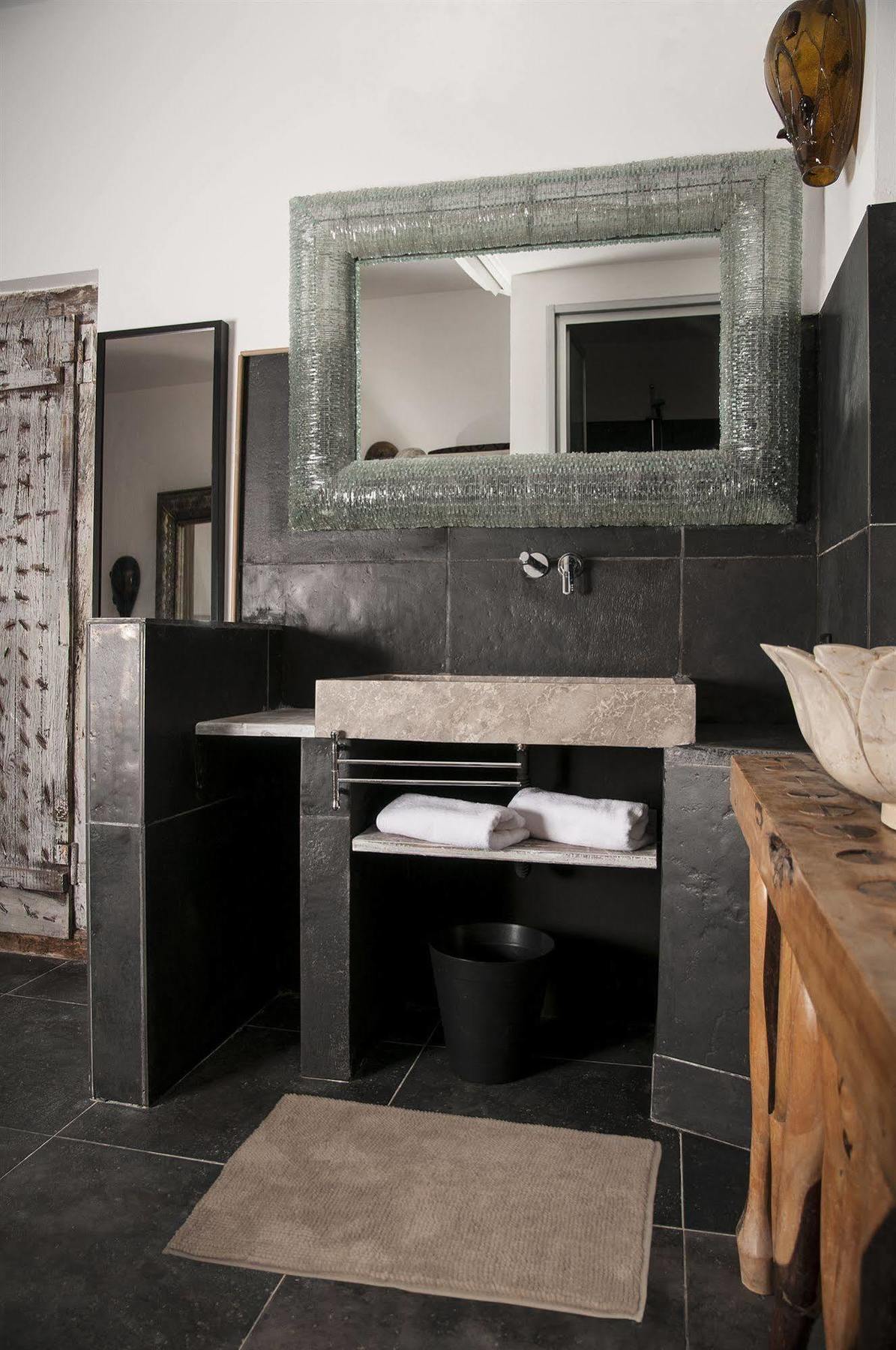 Seven Maze Charming House Bed & Breakfast บารี ภายนอก รูปภาพ
